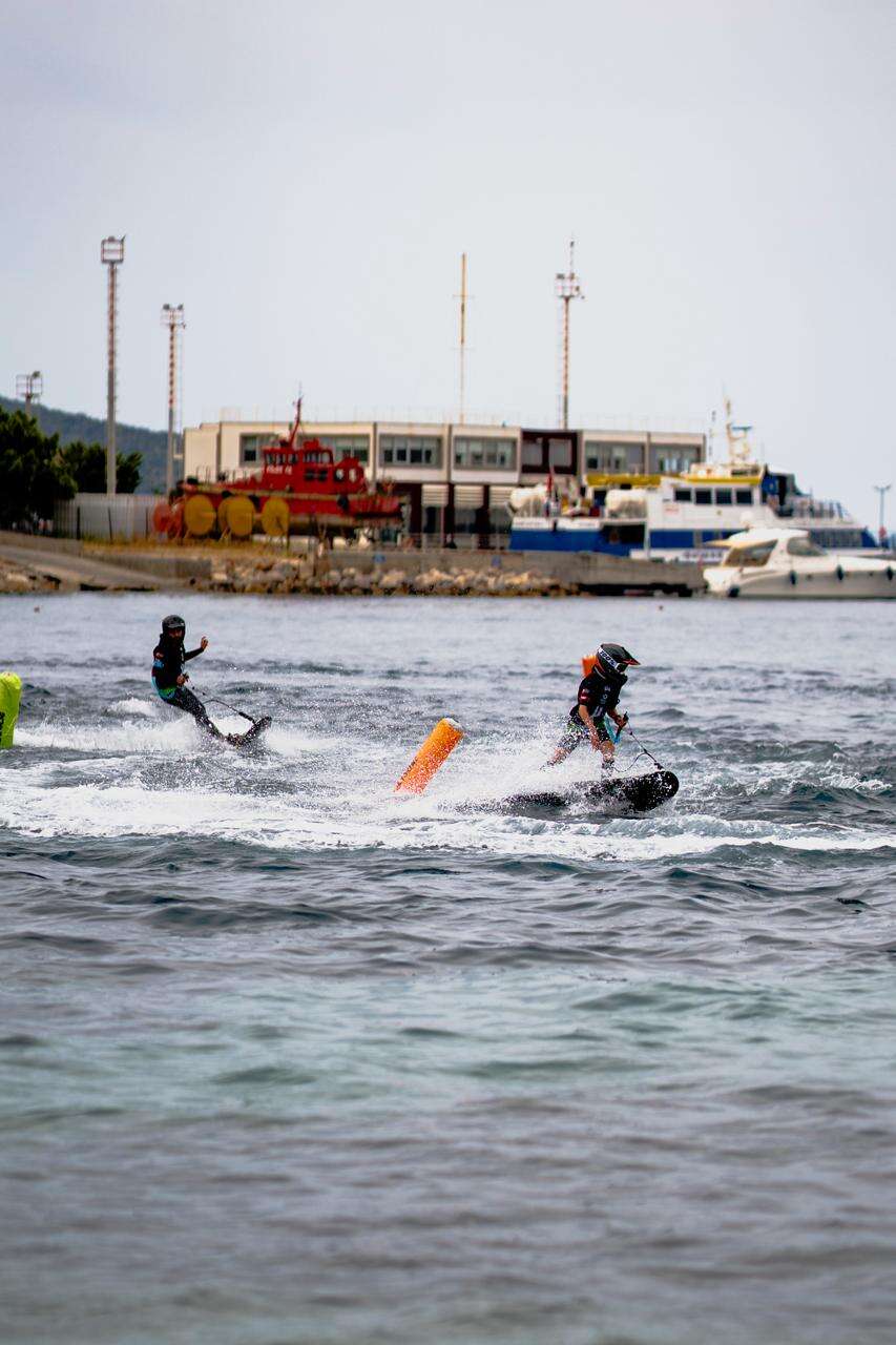 Bodrum’da Adrenalin Dolu Başlangıç: Motosurf Yarışları Nefes Kesti 4